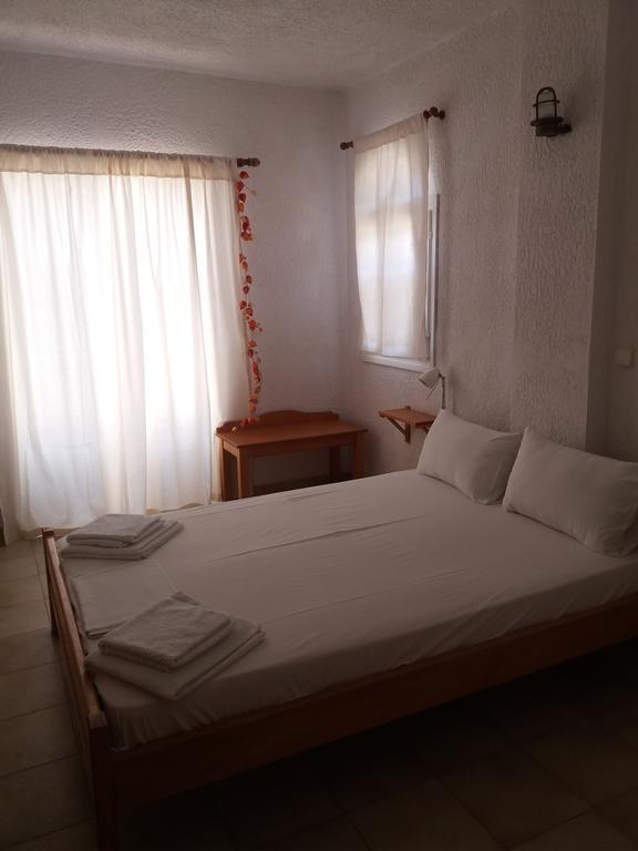 Apaggio Apartments Katapola Exterior photo